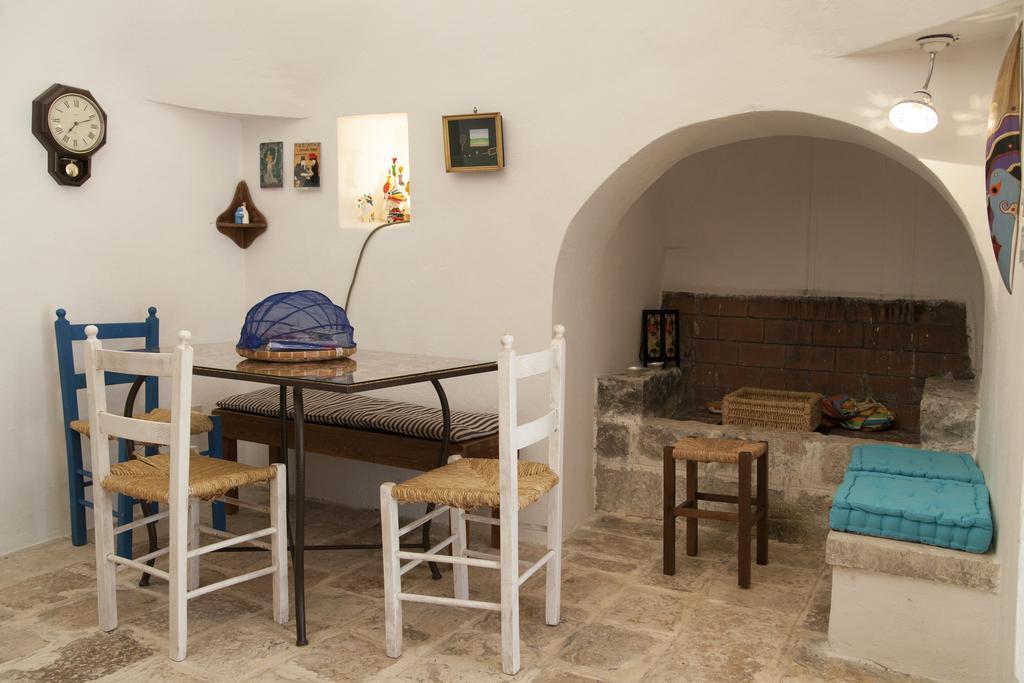 Trullo Degli Ulivi Villa Ostuni Exterior photo